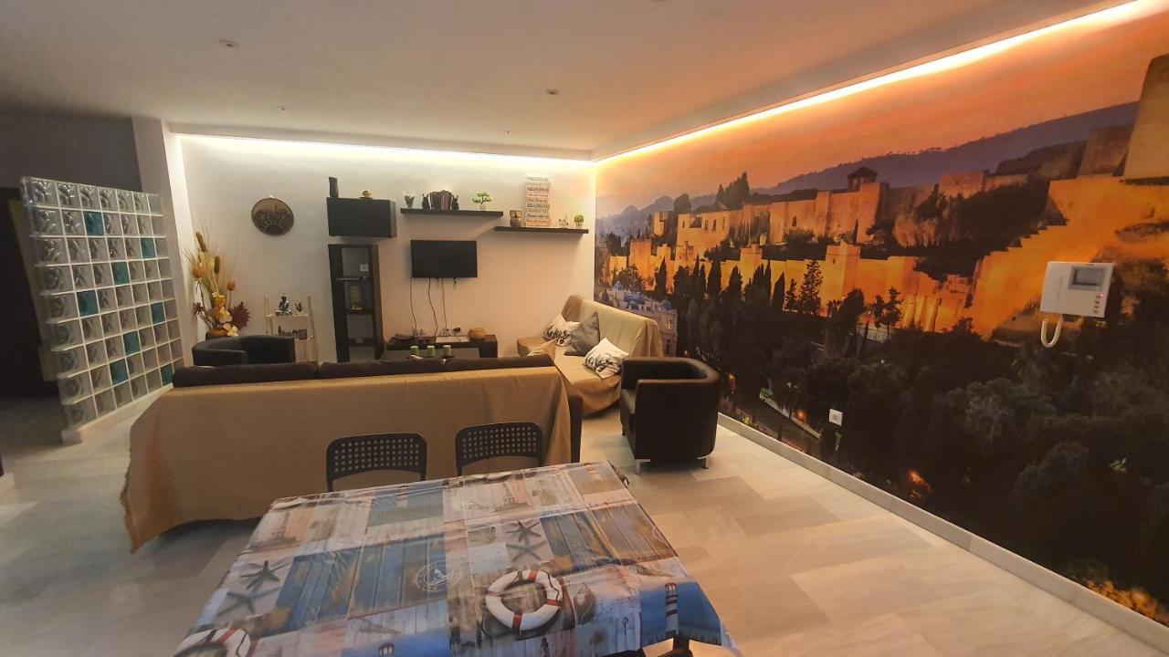 Lyrioshomes Apartamentos Los Treboles Málaga Exterior foto