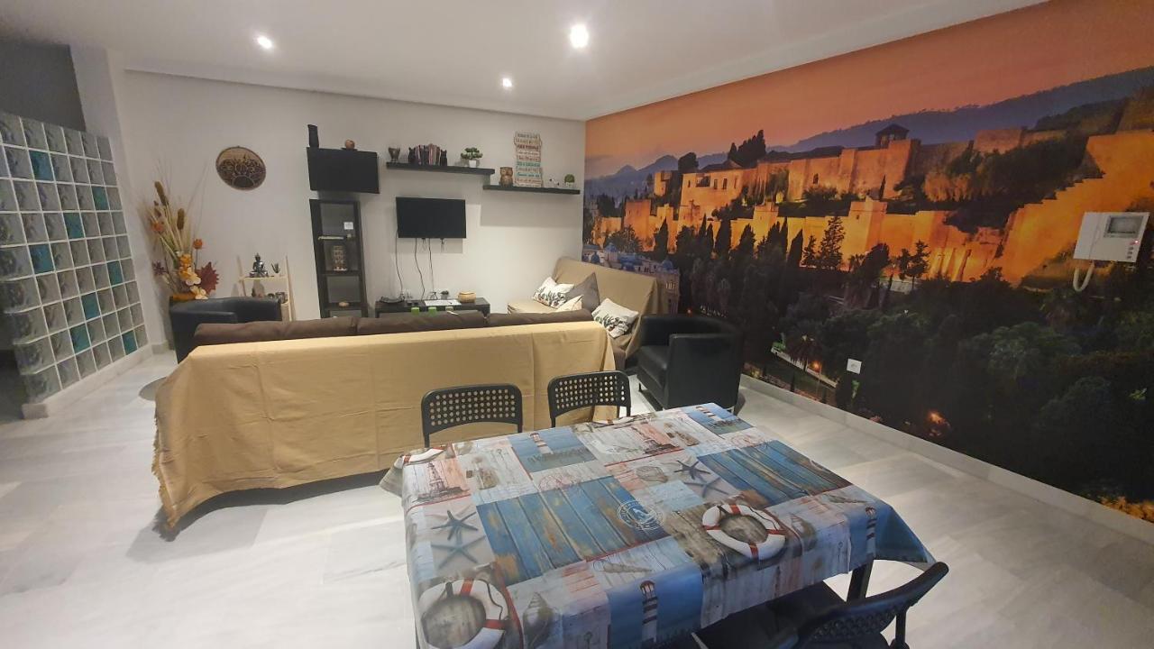 Lyrioshomes Apartamentos Los Treboles Málaga Exterior foto